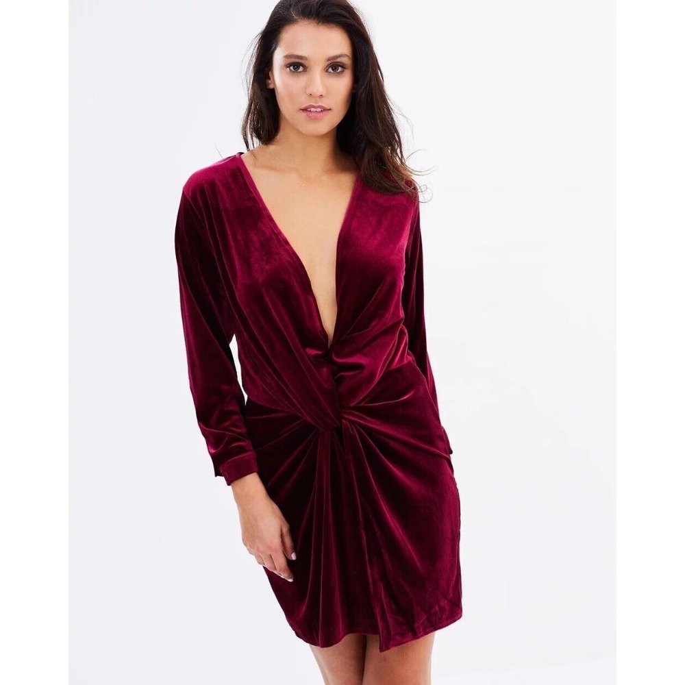 Lioness Fame and Lust Deep V Velvet Cocktail Party Dress Size M BNWT - Picture 6 of 7